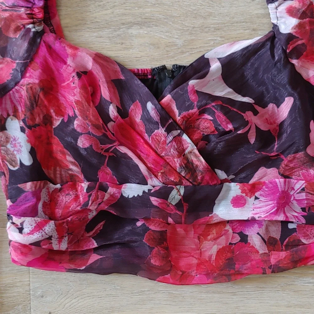 A. Peach Women's Floral Cropped Sheer Puff Sleeve Top Size M - Picture 2 of 9
